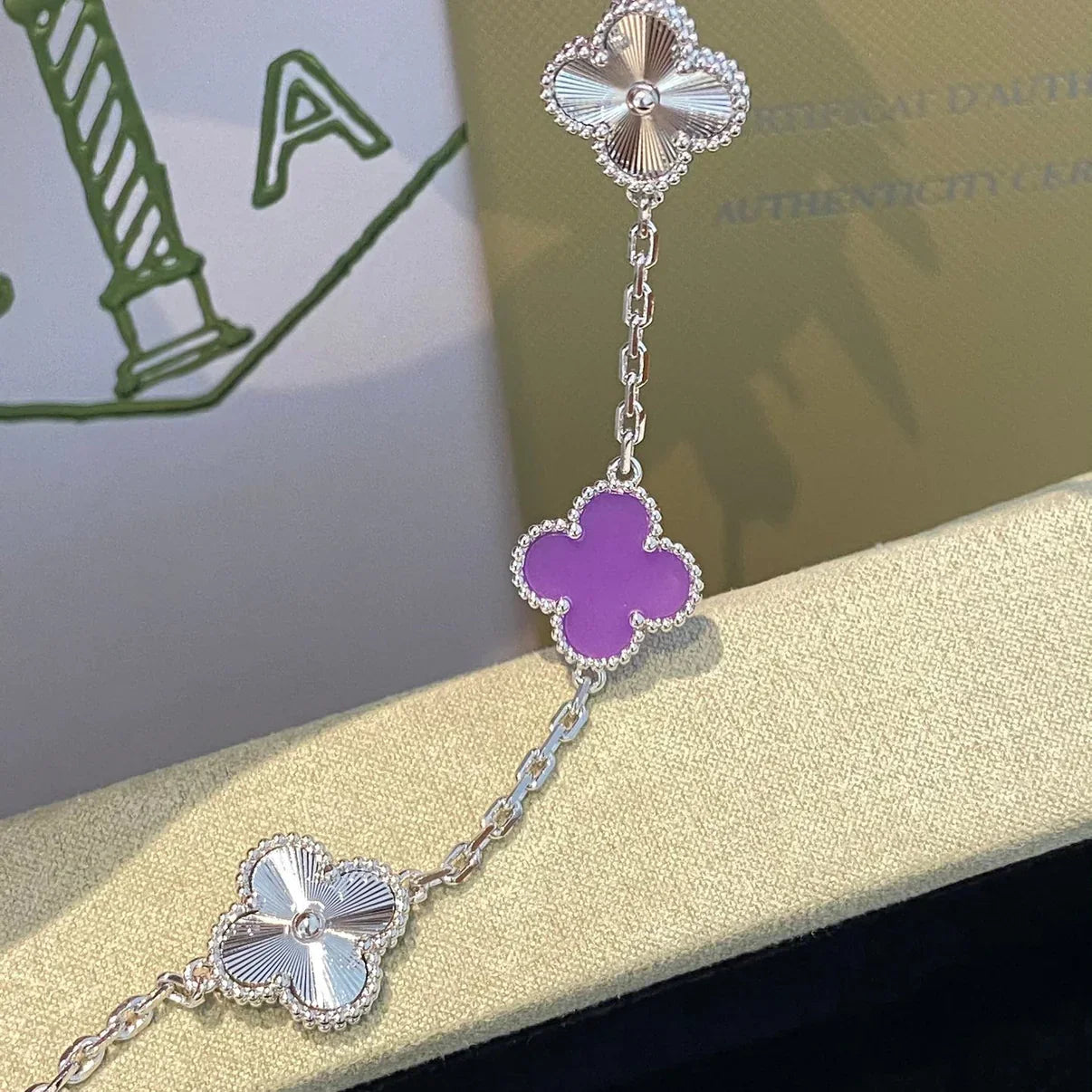 [Azure Tears]LUCKY CLOVER 5-MOTIF BRACELET - VIOLET COLLECTION