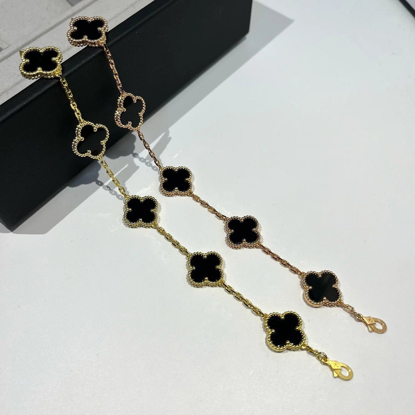 [Azure Tears]LUCKY CLOVER 5-MOTIF BRACELET - BLACK OXNY COLLECTION