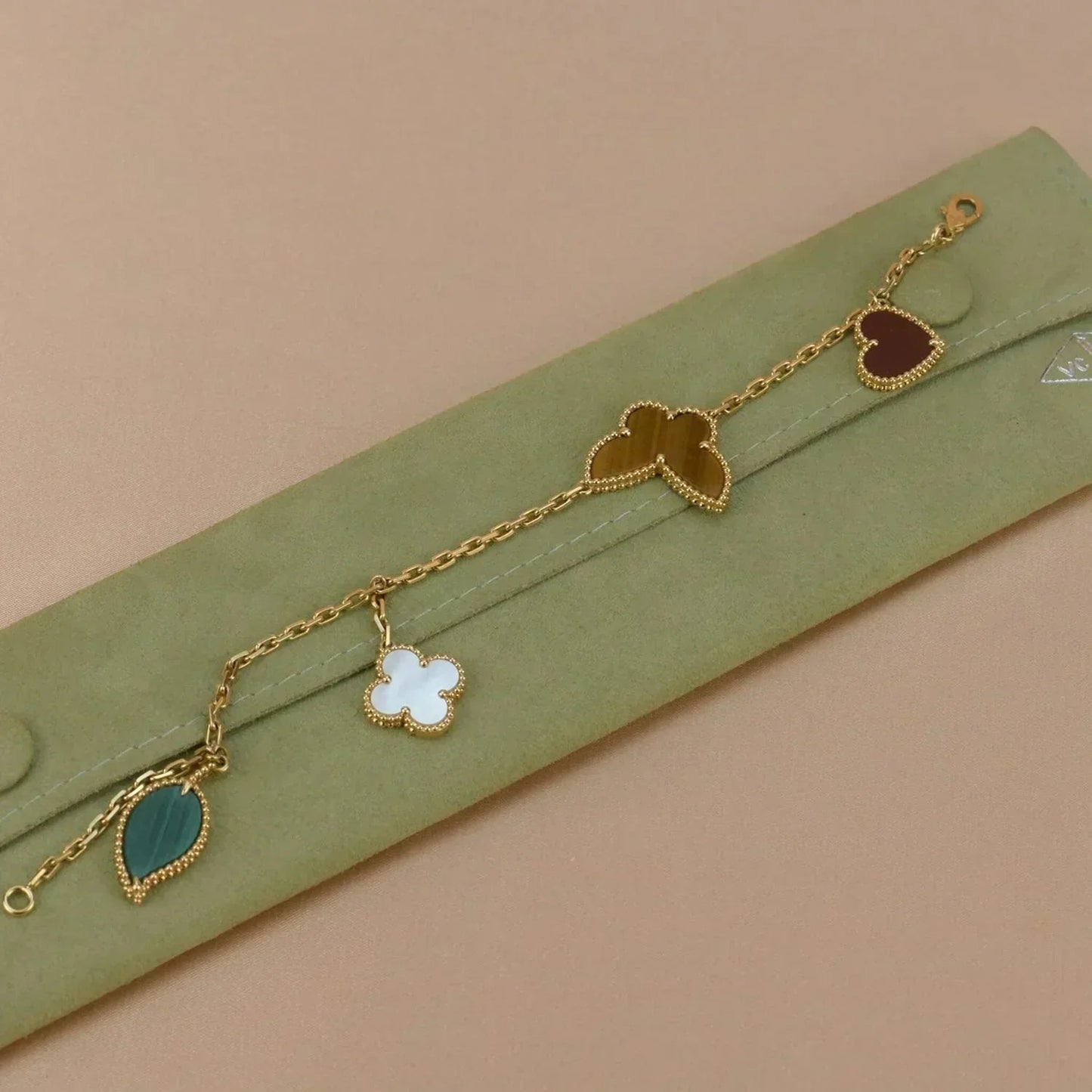 [Azure Tears]LUCKY NATURE MULTI-CHARM BRACELET