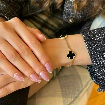 [Azure Tears]LUCKY CLOVER 5-MOTIF BRACELET - BLACK OXNY COLLECTION