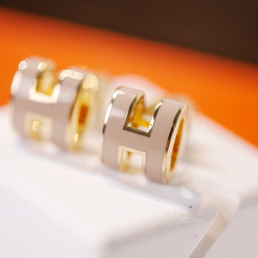 [Azure Tears]MINI POP H GOLD EARRINGS GREY
