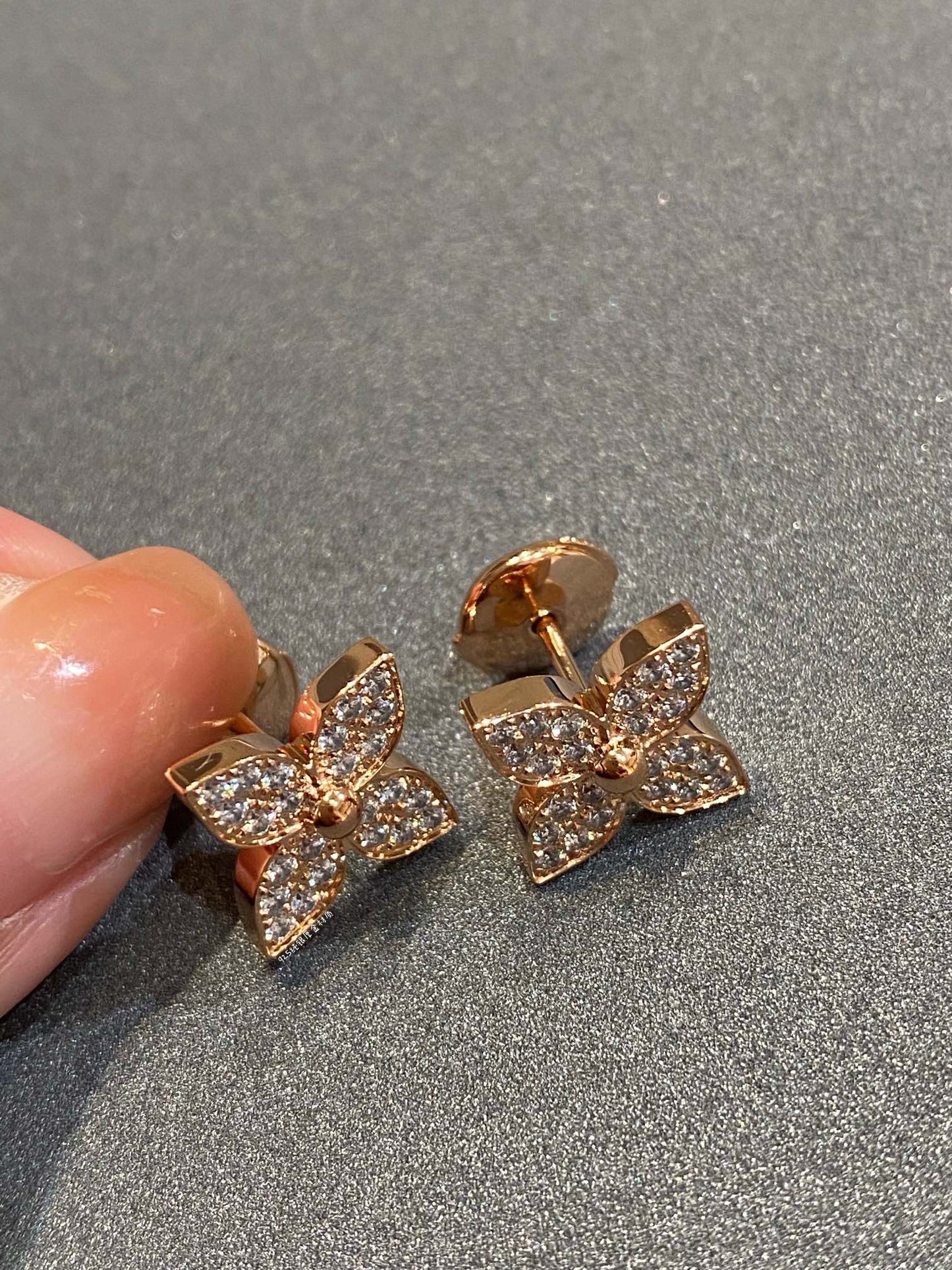 [Azure Tears]STAR DIAMOND EARRINGS