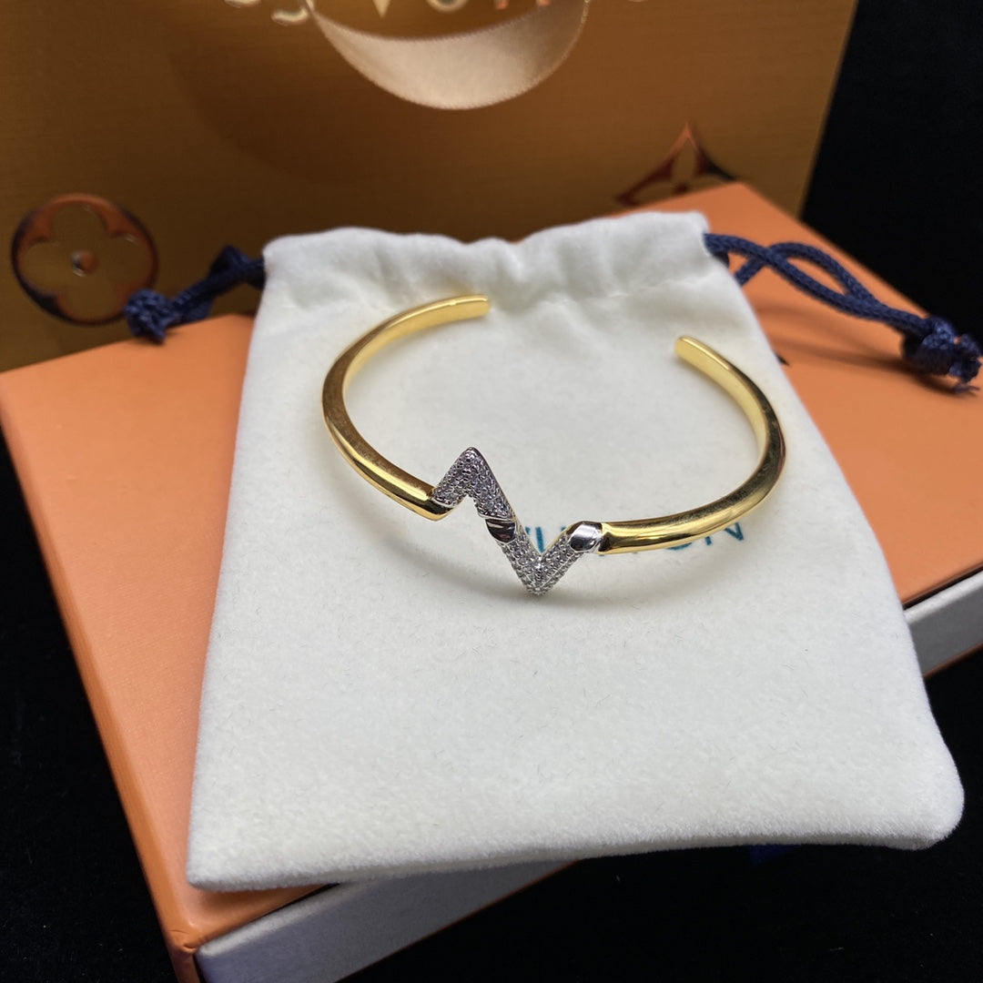 [Azure Tears]VOLTE UPSITE DOWN DIAMOND GOLD OPEN BRACELET