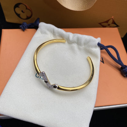 [Azure Tears]VOLTE UPSITE DOWN DIAMOND GOLD OPEN BRACELET