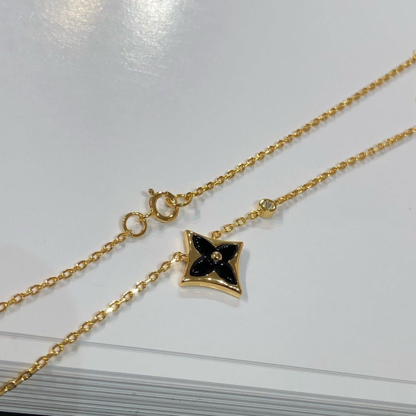 [Azure Tears]STAR BLACK MOP NECKLACE