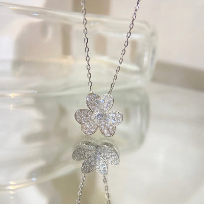 [Azure Tears]PAVÉ DIAMOND FLOWER CHARM NECKLACE