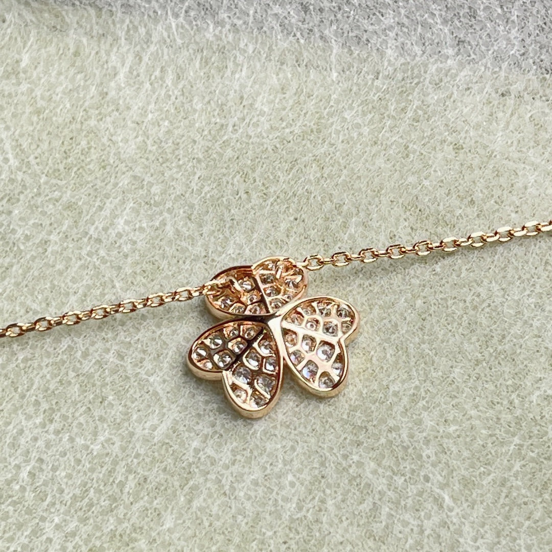 [Azure Tears]PAVÉ DIAMOND FLOWER CHARM NECKLACE