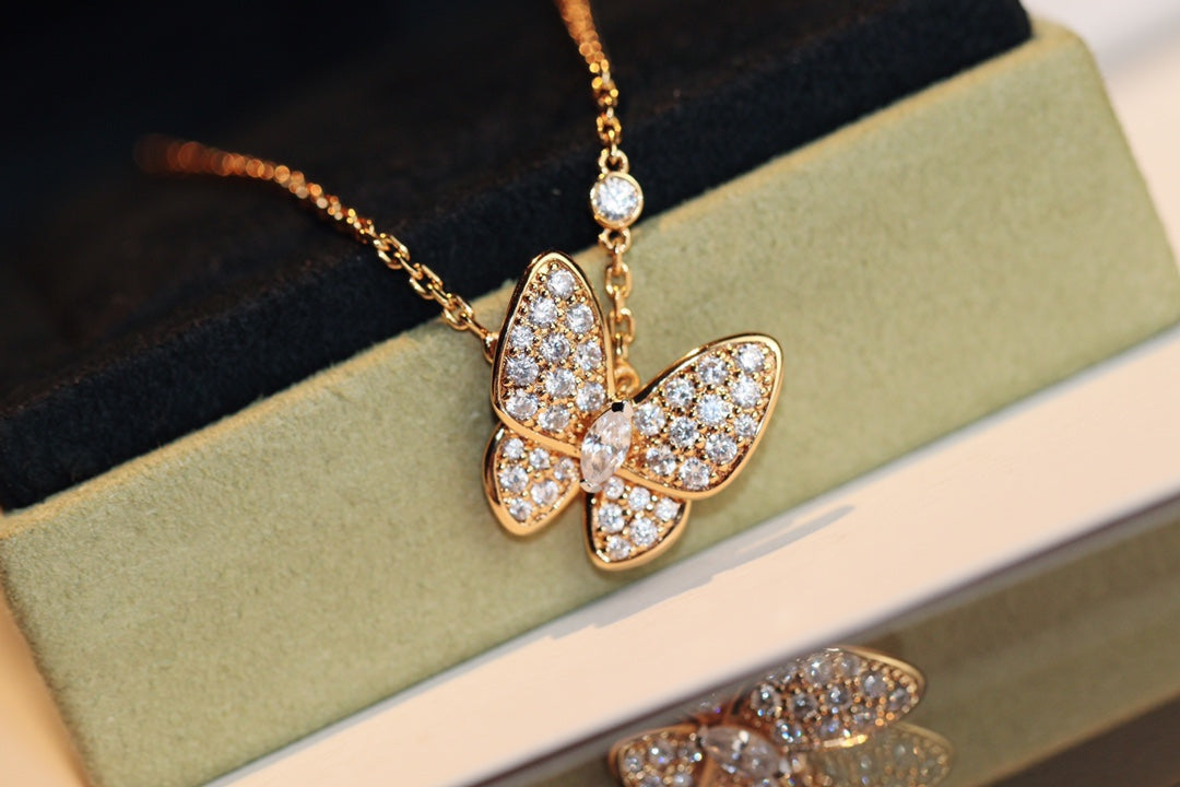 [Azure Tears]BUTTERFLY DIAMOND CHARM NECKLACE