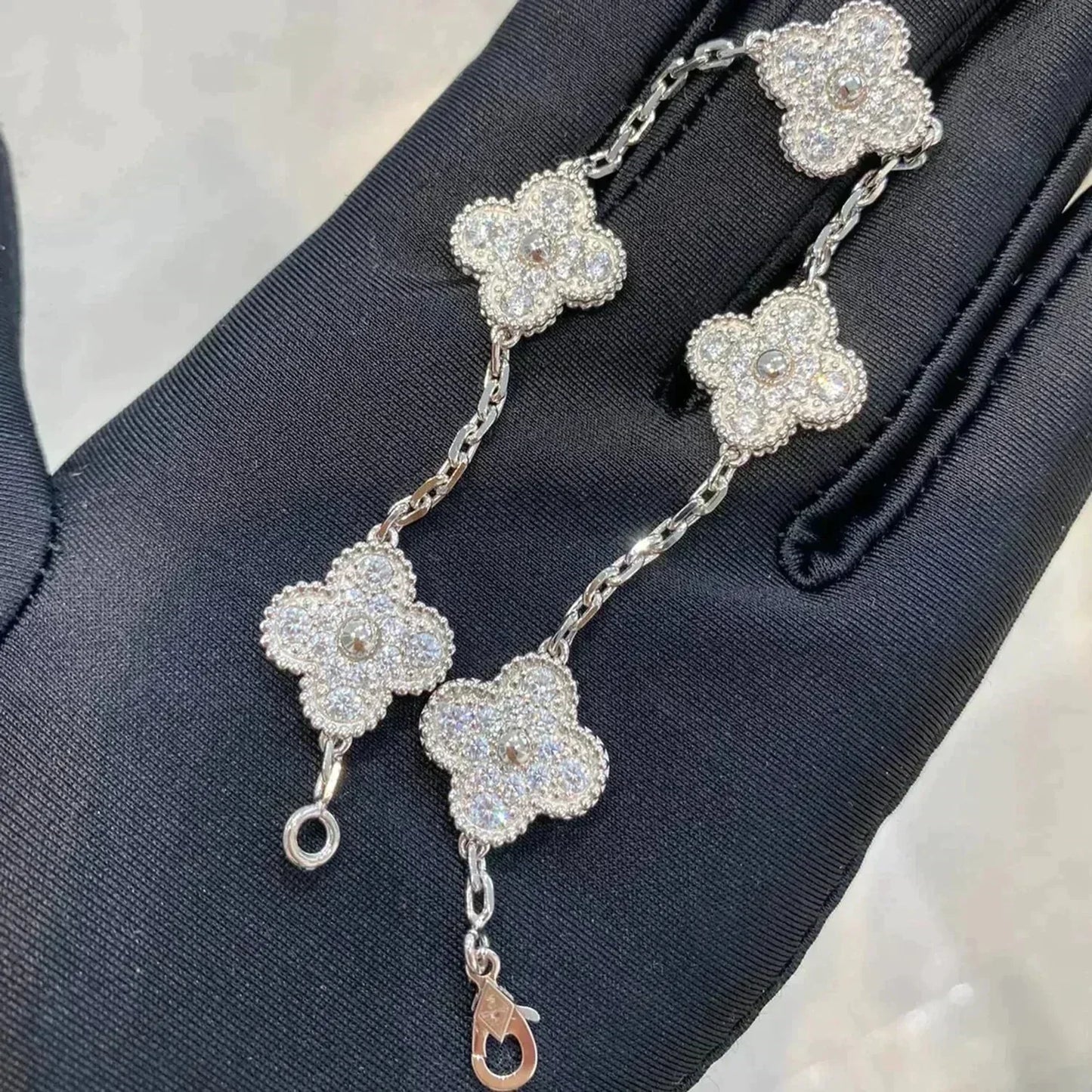 [Azure Tears]LUCKY CLOVER 5-MOTIF BRACELET - FULL-DIAMOND