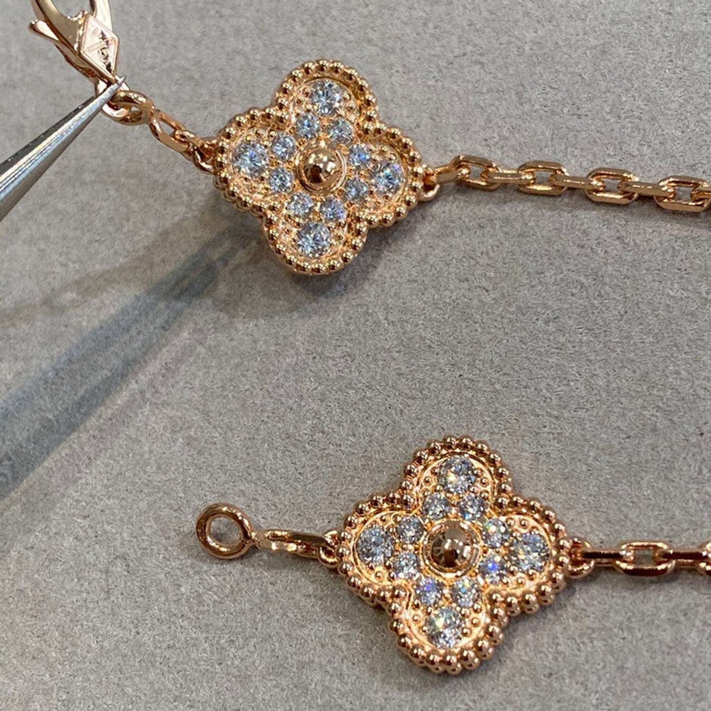 [Azure Tears]LUCKY CLOVER 5-MOTIF BRACELET - FULL-DIAMOND