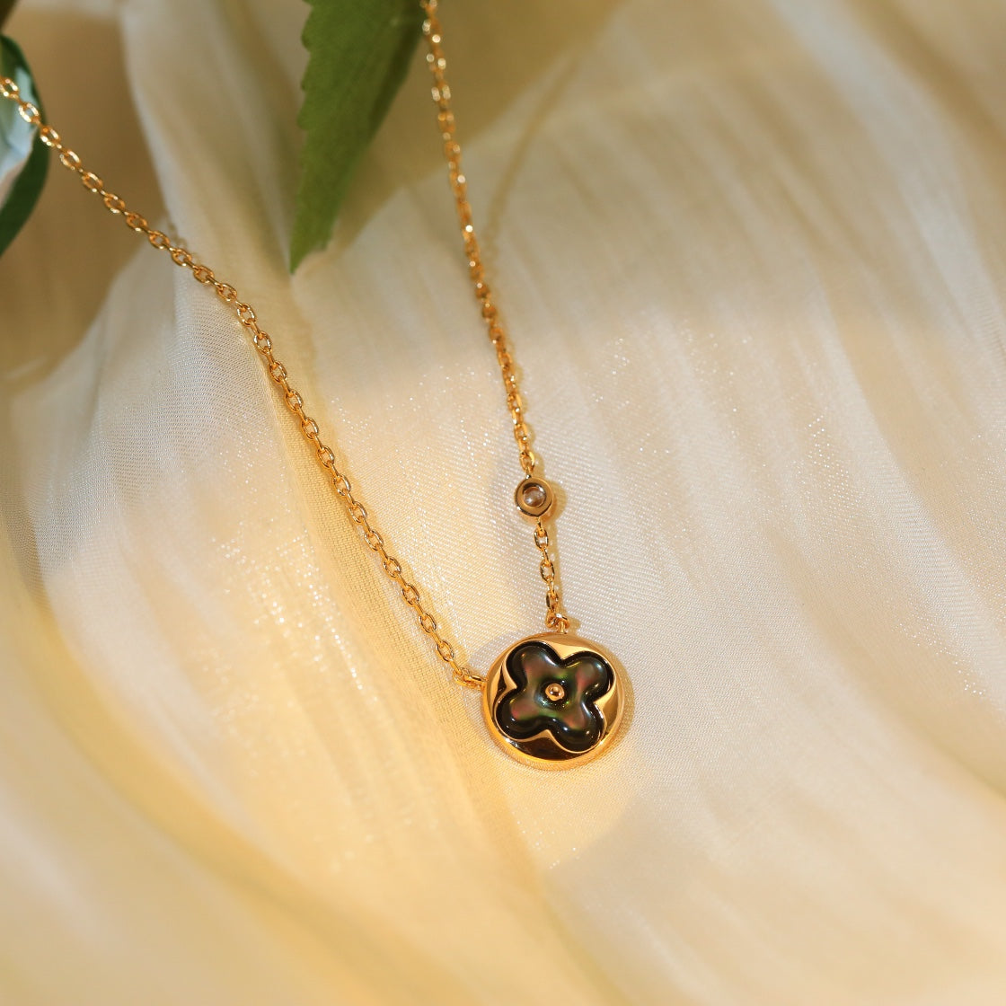 [Azure Tears]SUN PEDANT ROSE GOLD 1 DIAMOND NECKLACE