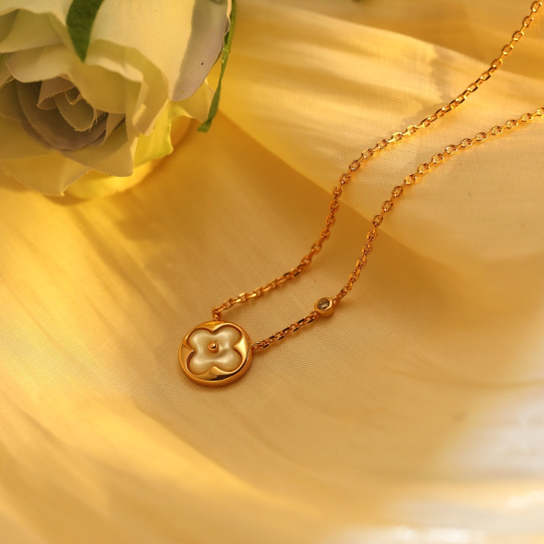 [Azure Tears]SUN PEDANT ROSE GOLD 1 DIAMOND NECKLACE