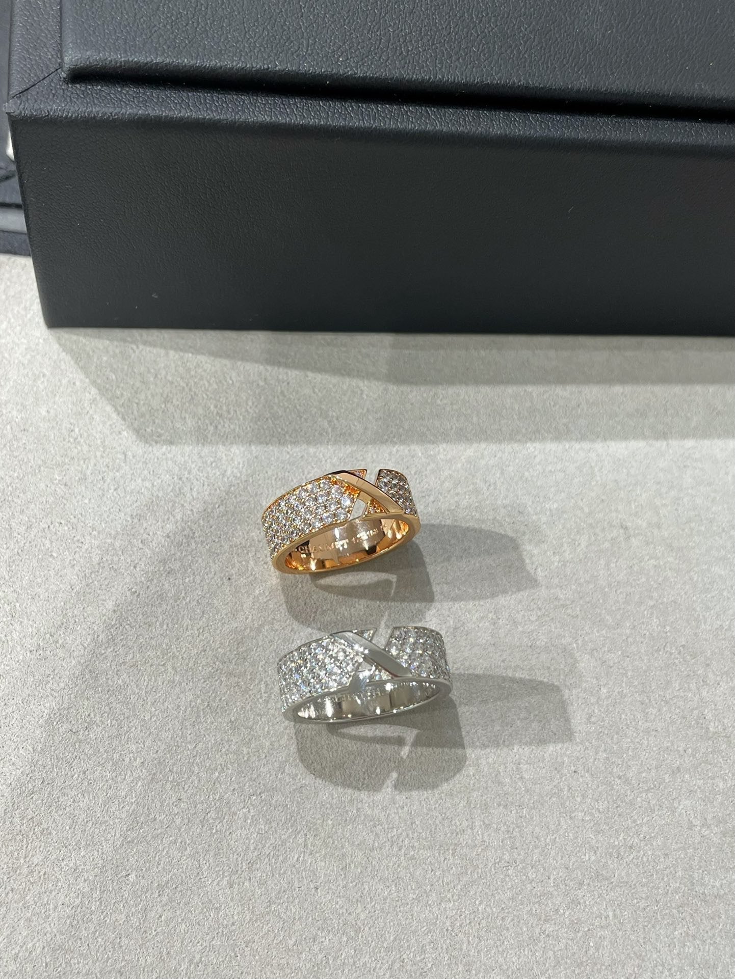 [Azure Tears]LIENS EVIDENCE  DIAMOND PAVED RING