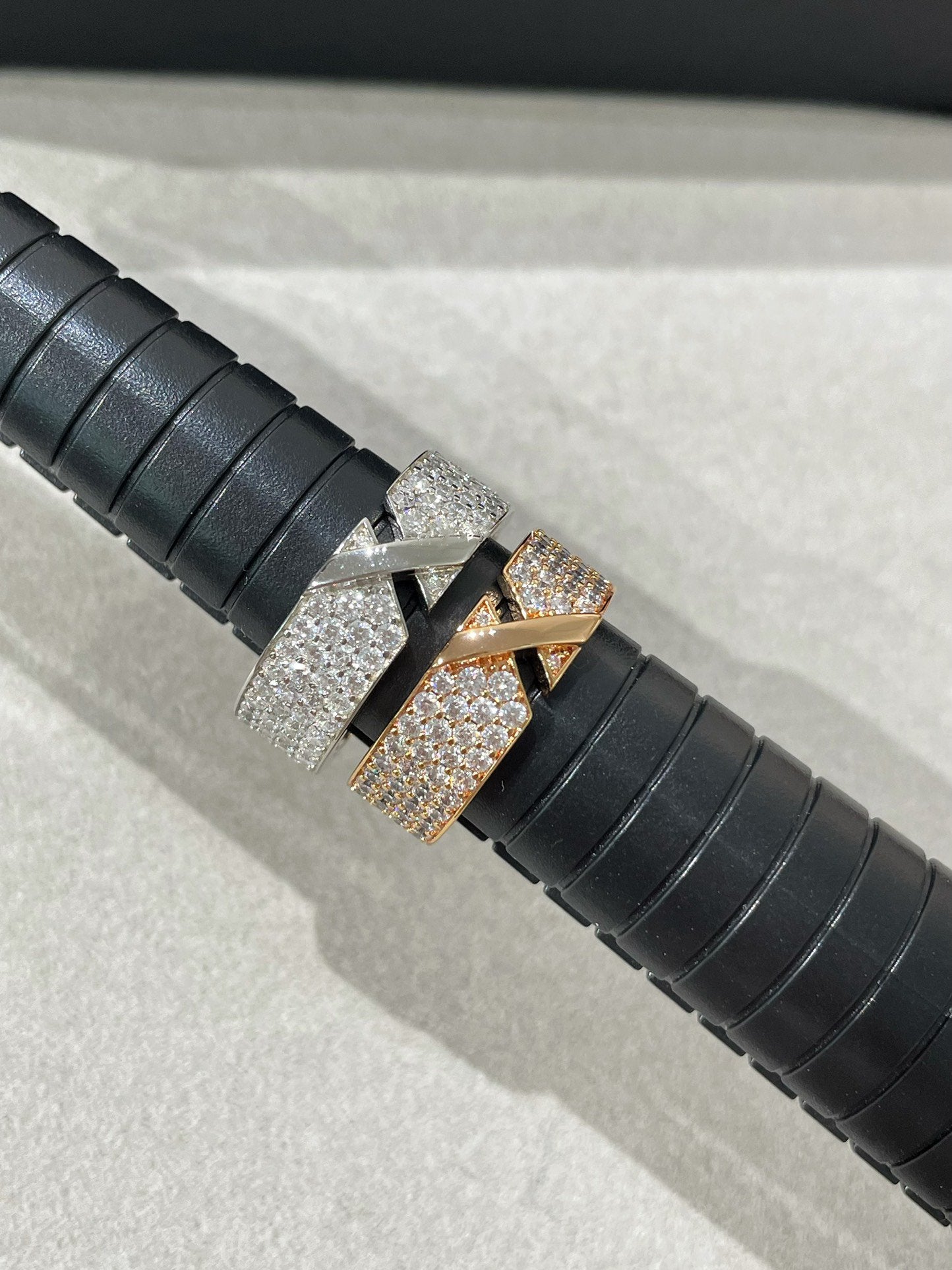 [Azure Tears]LIENS EVIDENCE  DIAMOND PAVED RING