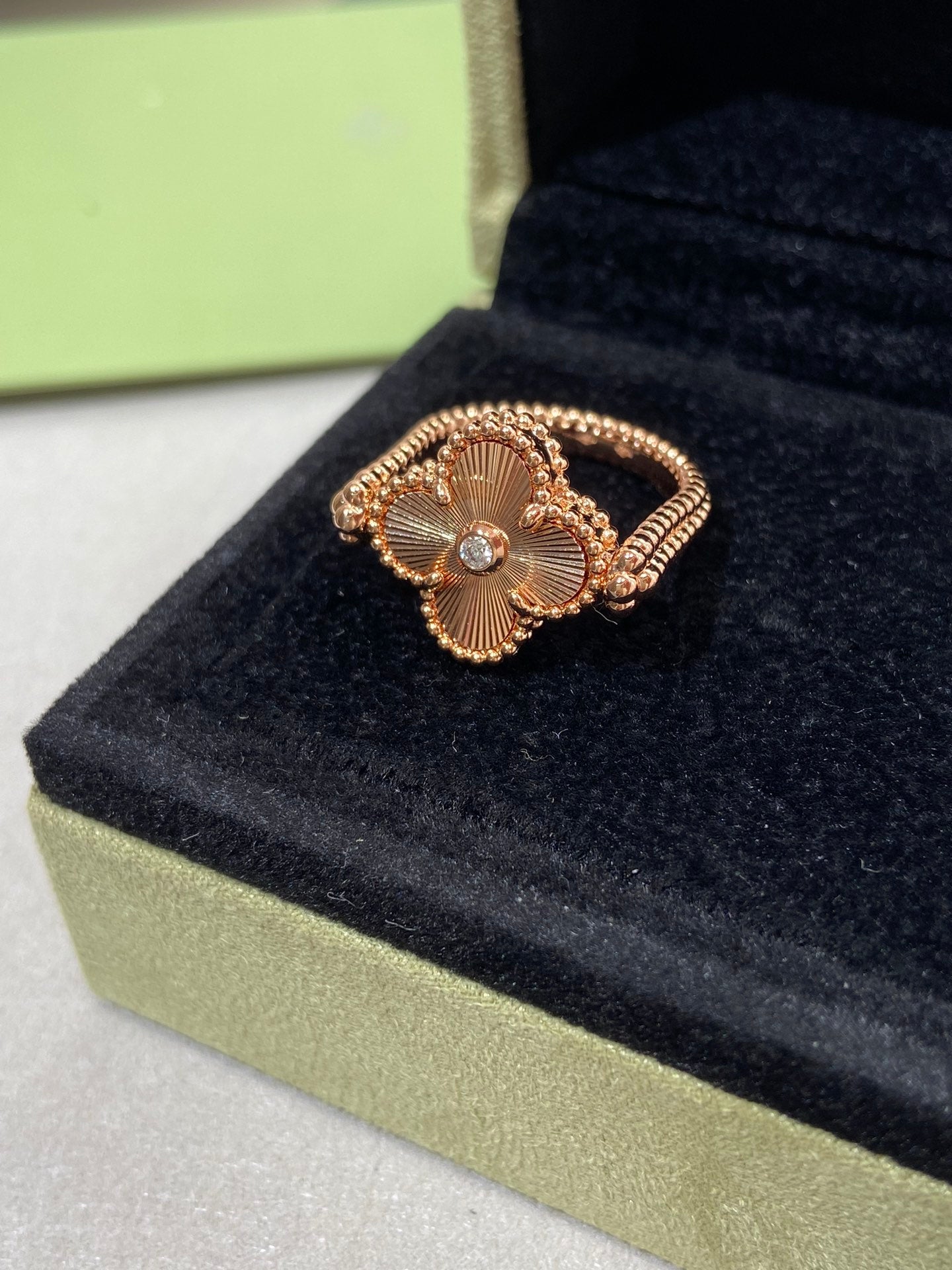 [Azure Tears]LUCKY CLOVER ROSE GOLD REVERSIBLE RING