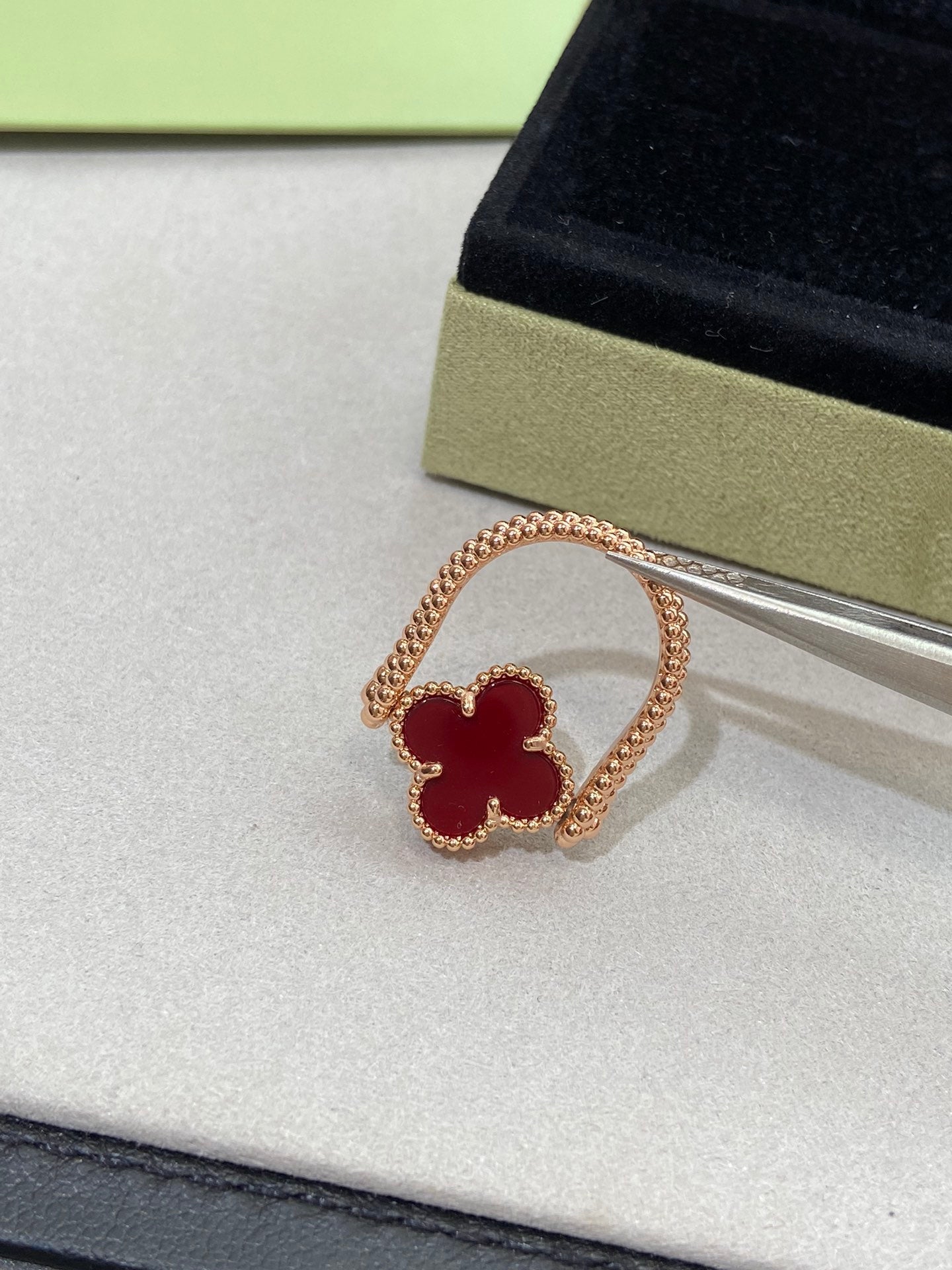 [Azure Tears]LUCKY CLOVER ROSE GOLD REVERSIBLE RING