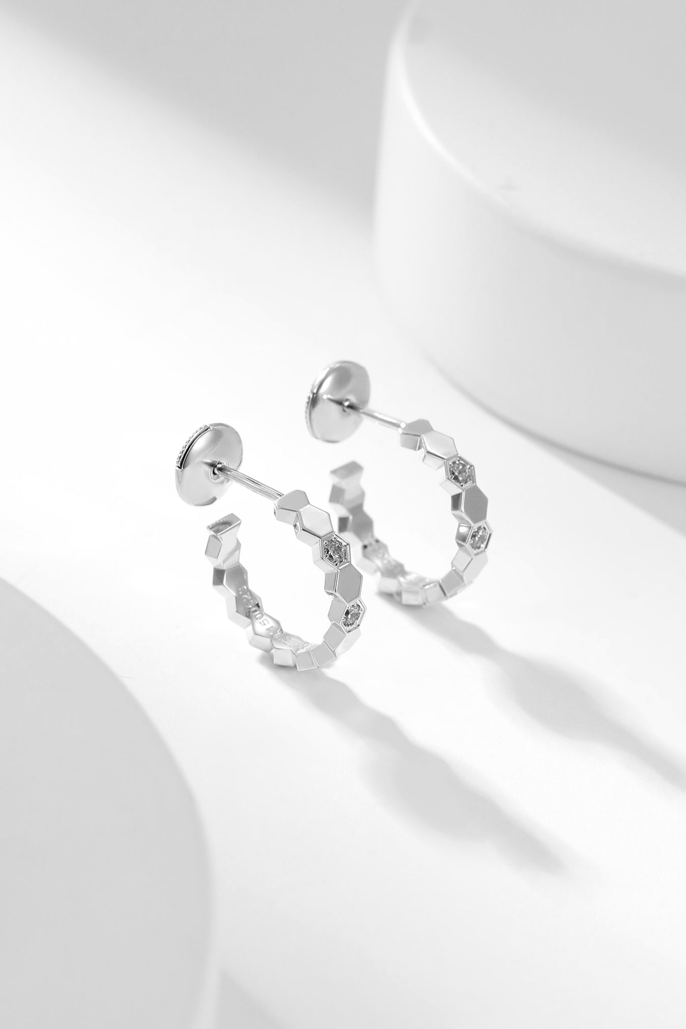 [Azure Tears]BEE LOVE DIAMOND HOOP EARRINGS