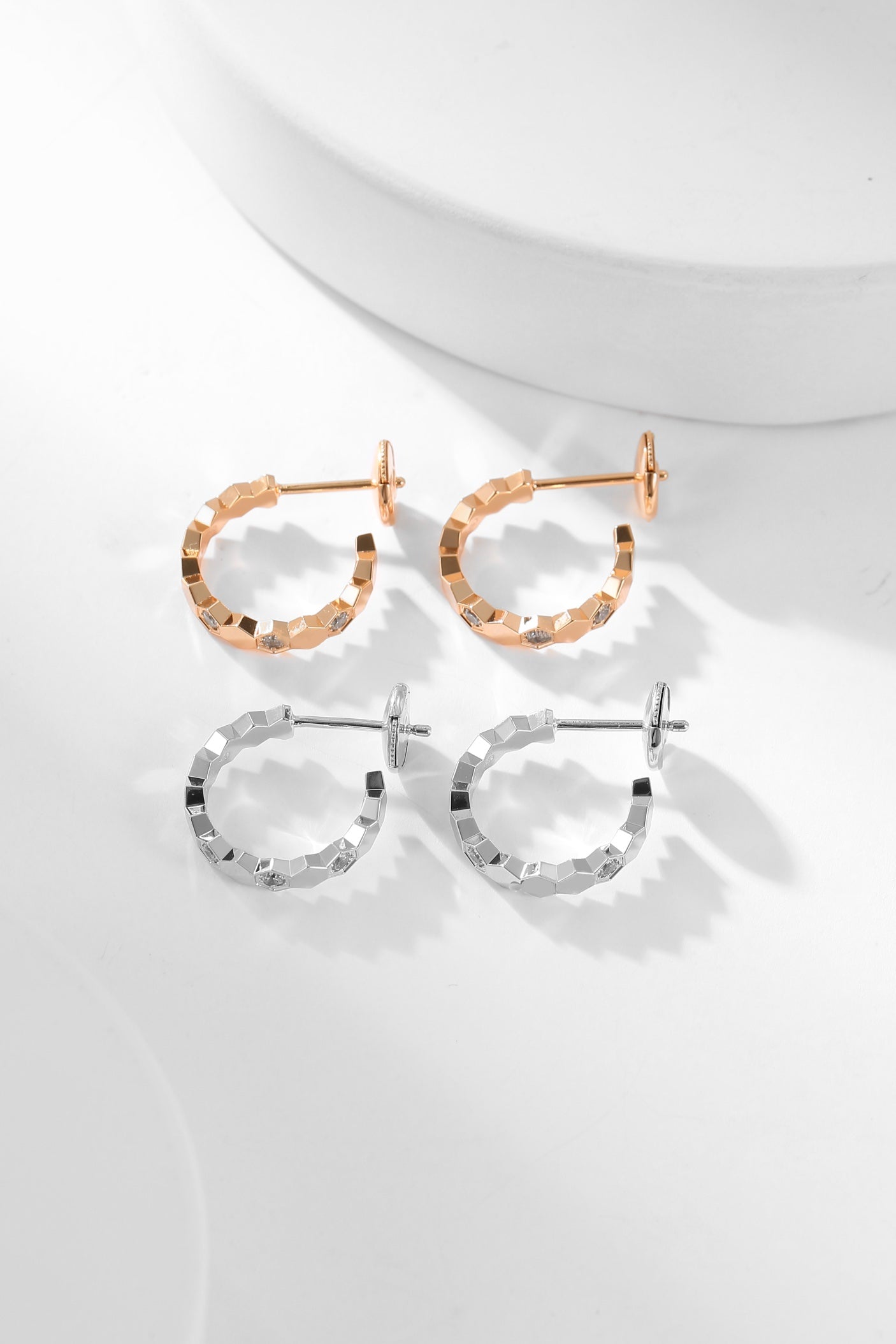 [Azure Tears]BEE LOVE DIAMOND HOOP EARRINGS