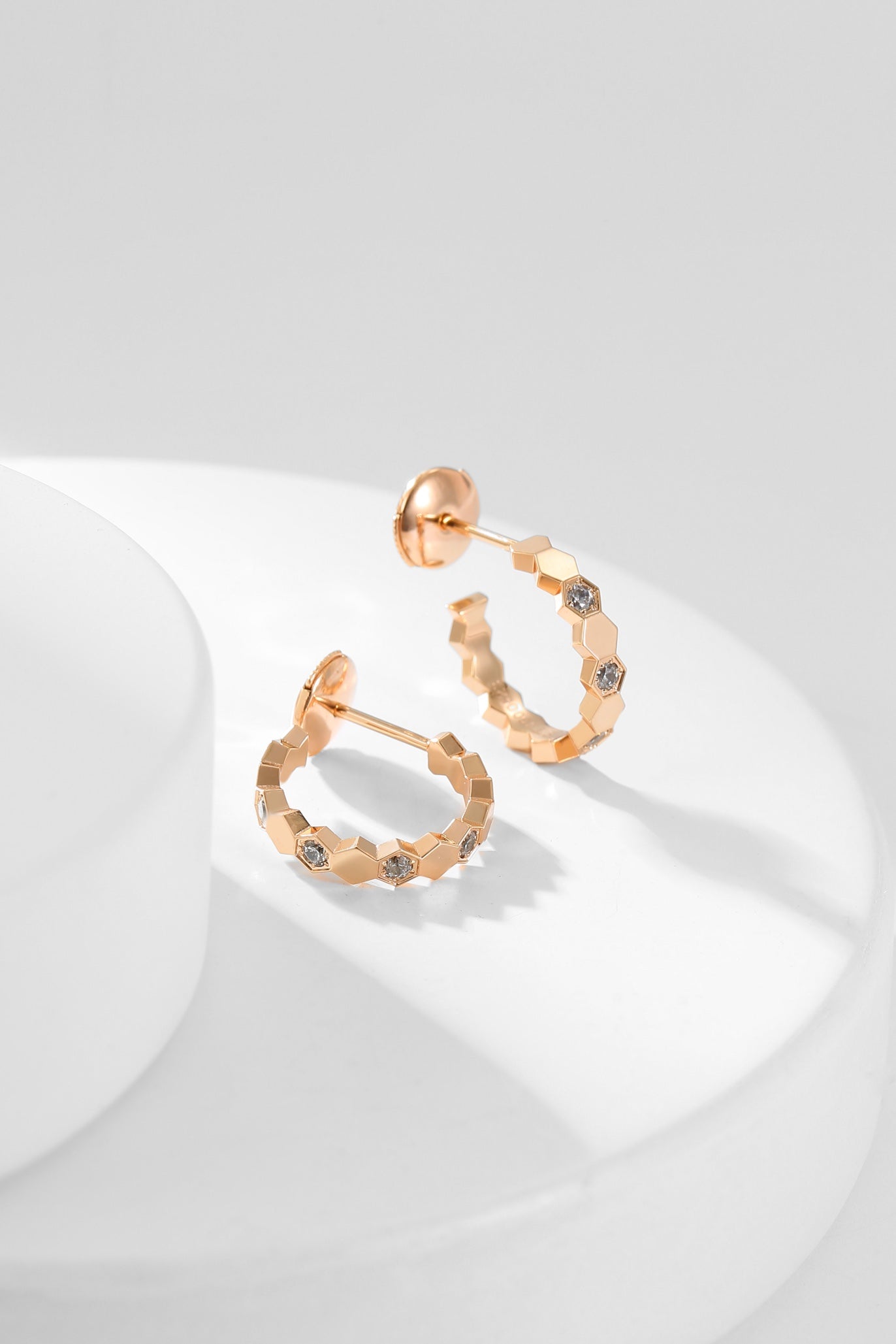 [Azure Tears]BEE LOVE DIAMOND HOOP EARRINGS