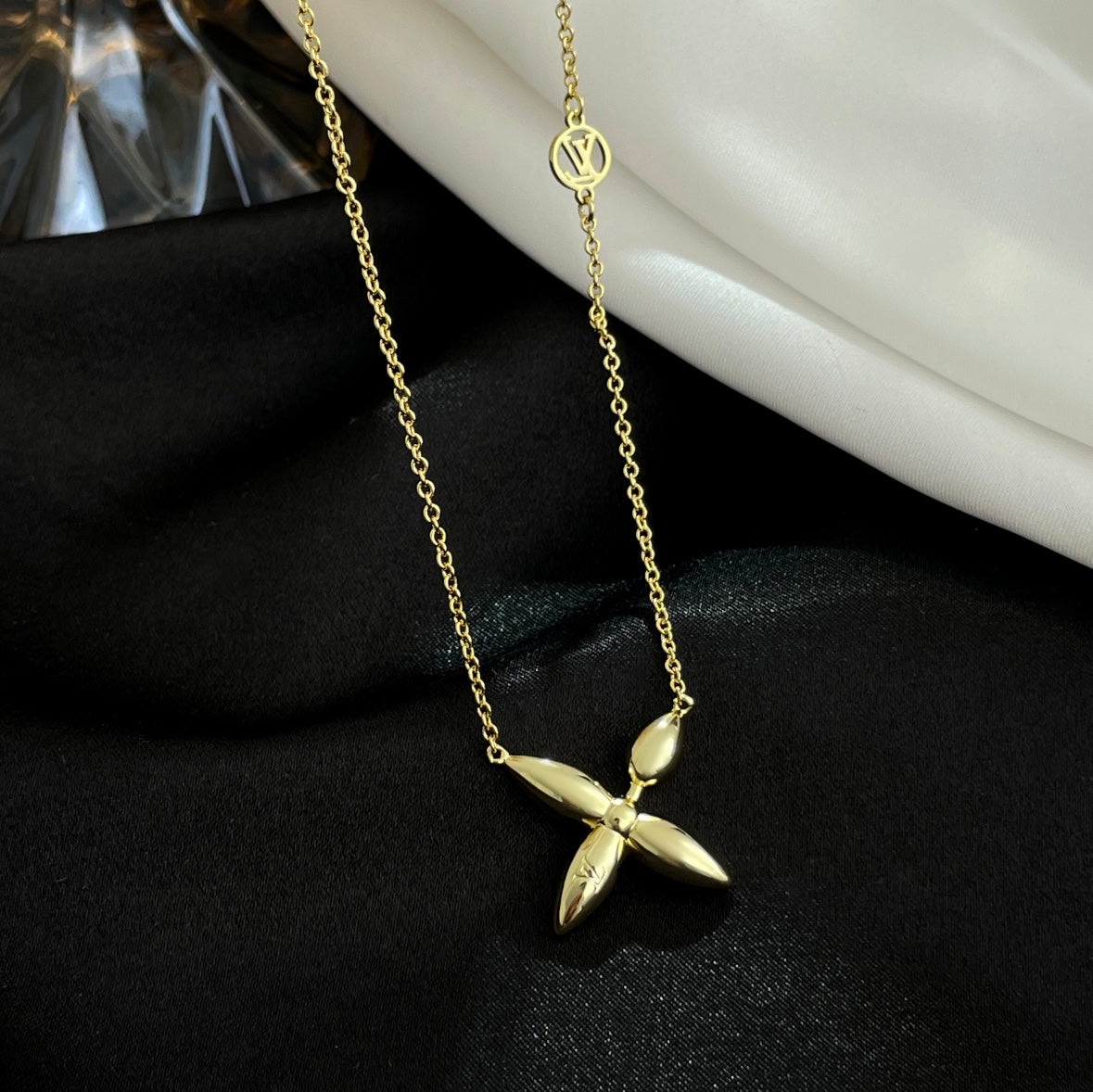 [Azure Tears]LOUISETTE GOLD NECKLACE