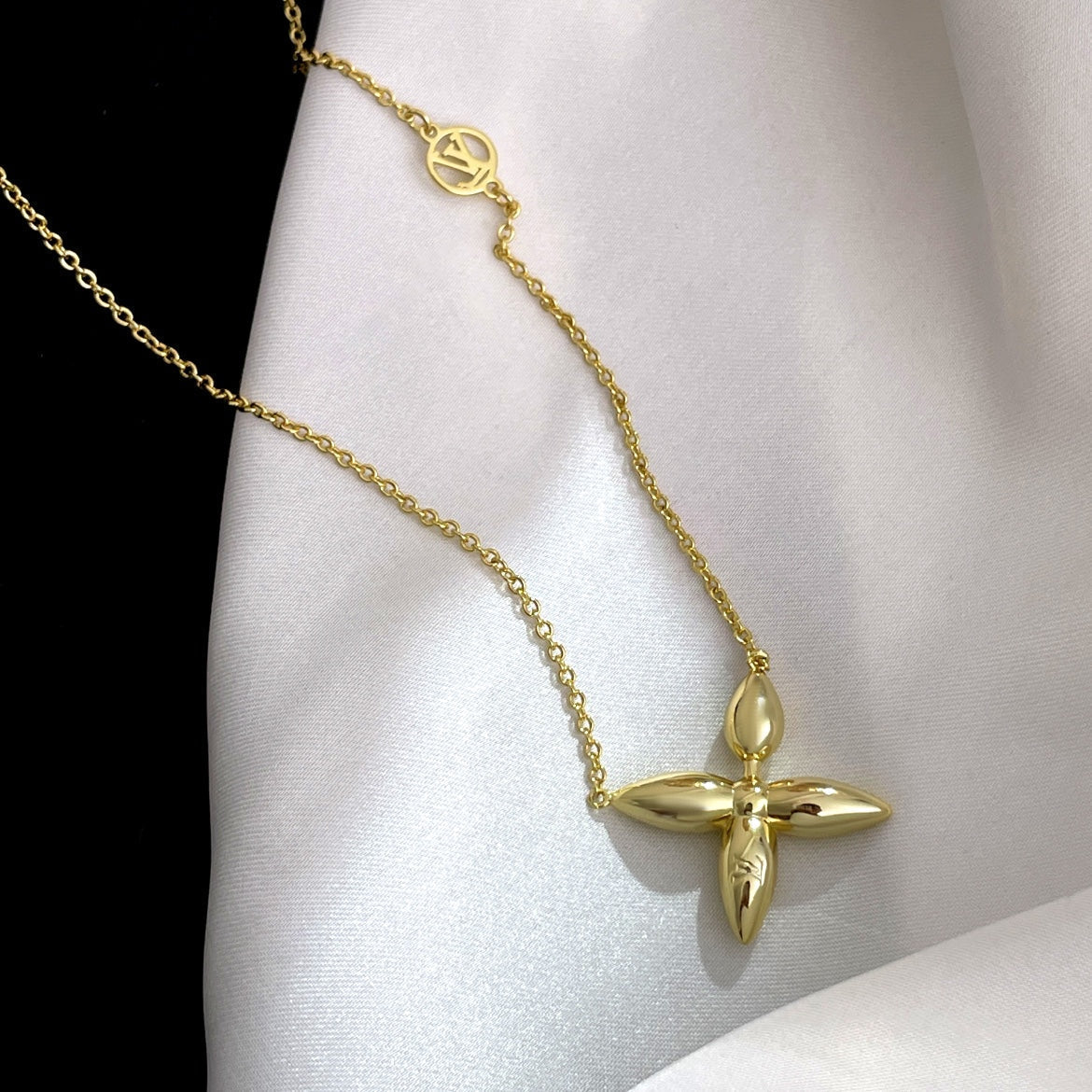 [Azure Tears]LOUISETTE GOLD NECKLACE
