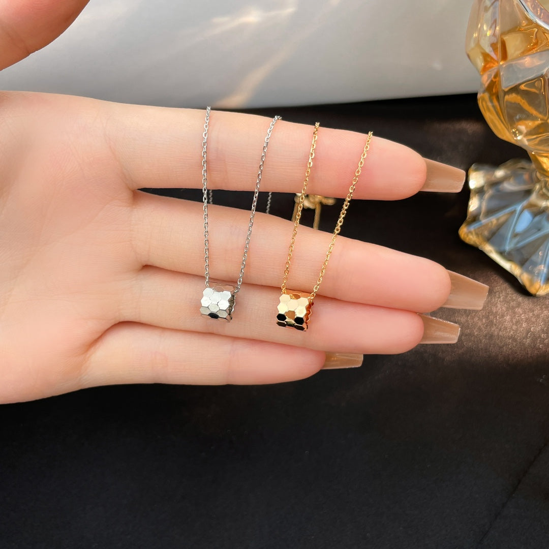 [Azure Tears]BEE MINI NECKLACE