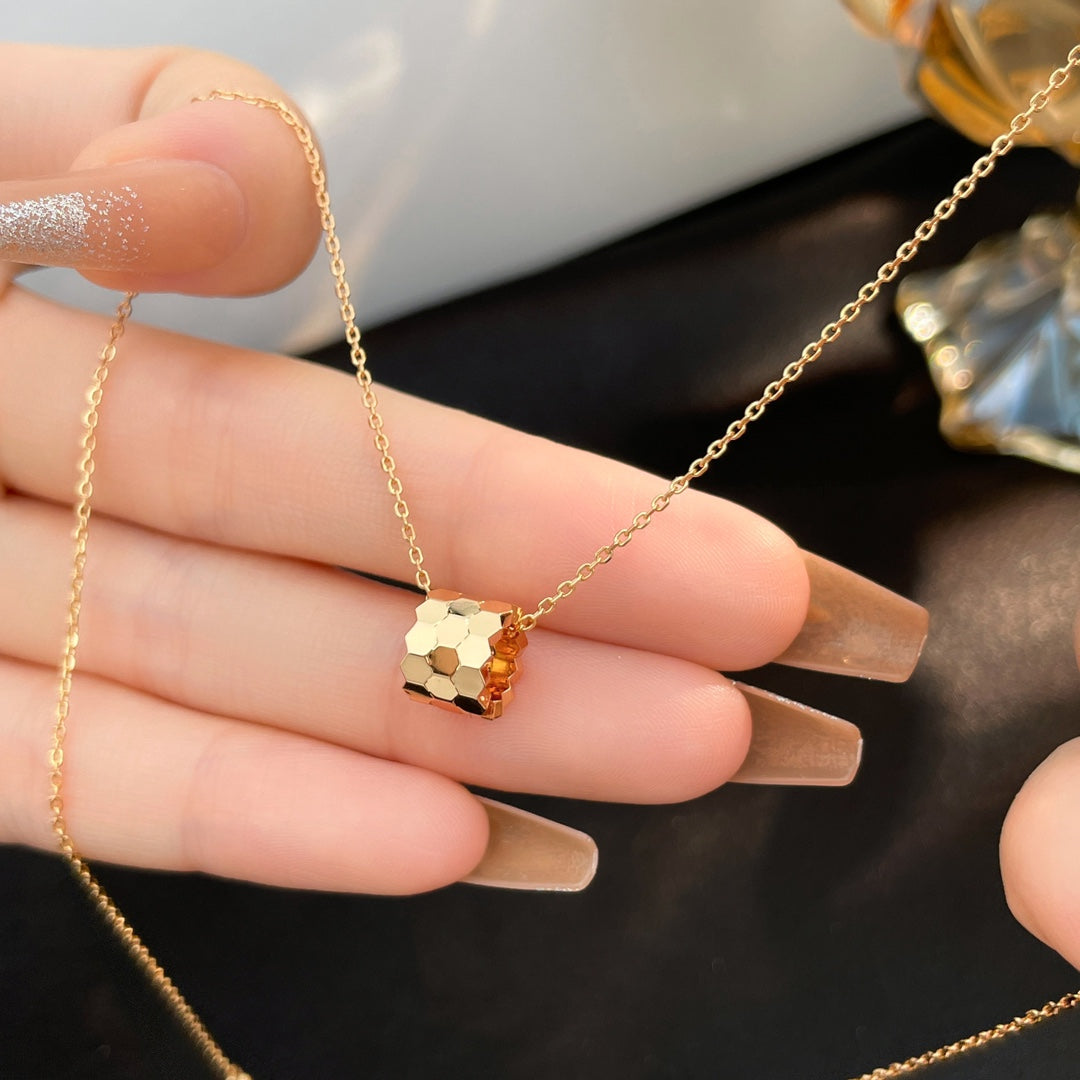 [Azure Tears]BEE MINI NECKLACE