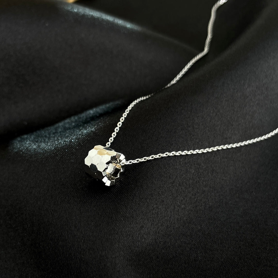 [Azure Tears]BEE MINI NECKLACE