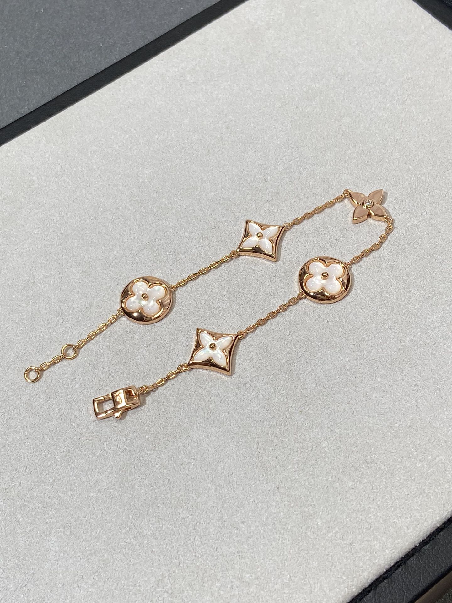 [Azure Tears]STAR AND SUN 5 MOTIF MOP ROSE GOLD BRACELET