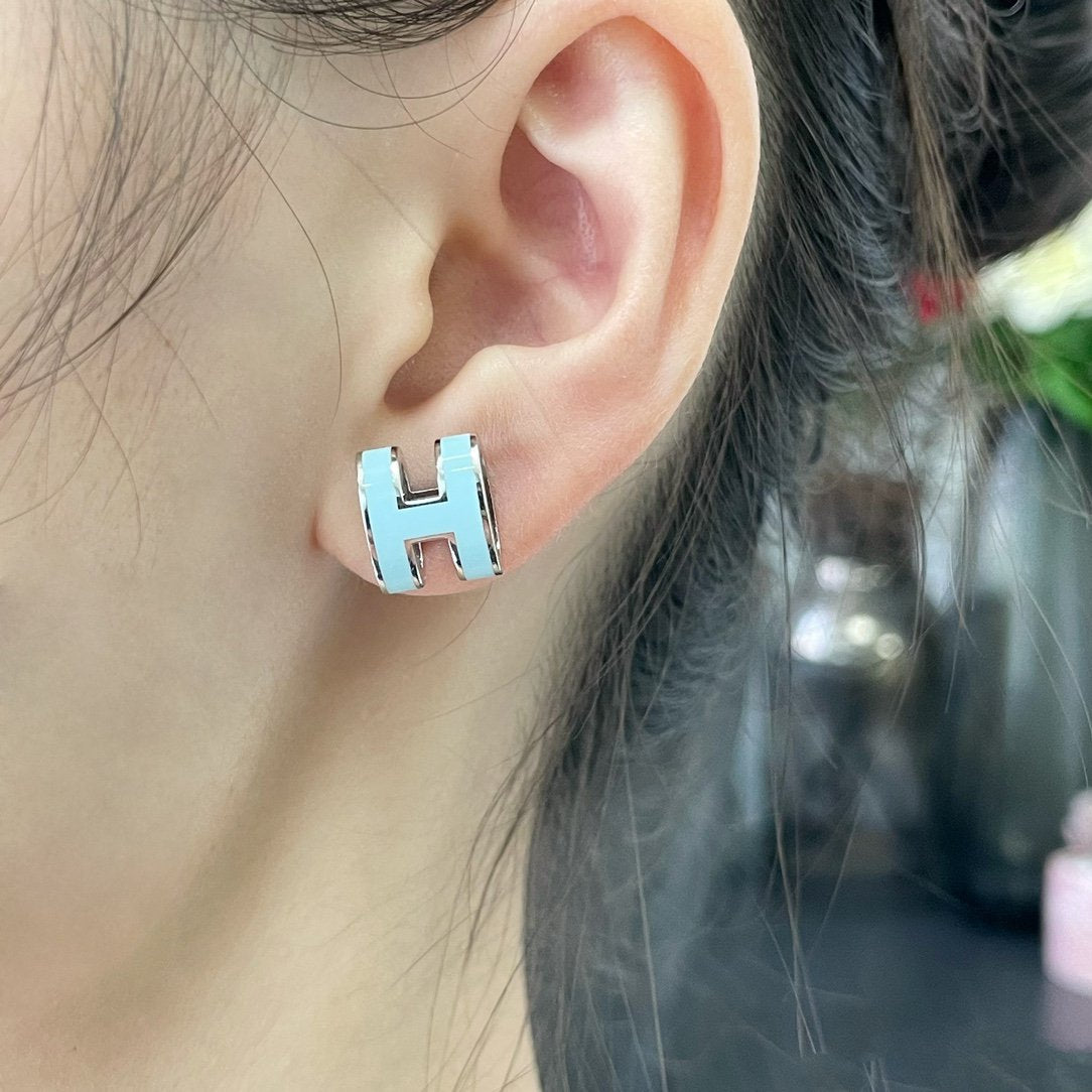 [Azure Tears]POP H SKY BLUE STUD EARRINGS