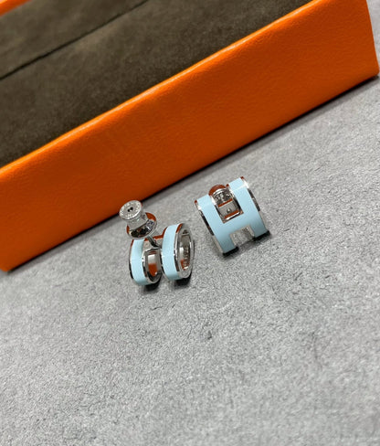 [Azure Tears]POP H SKY BLUE STUD EARRINGS