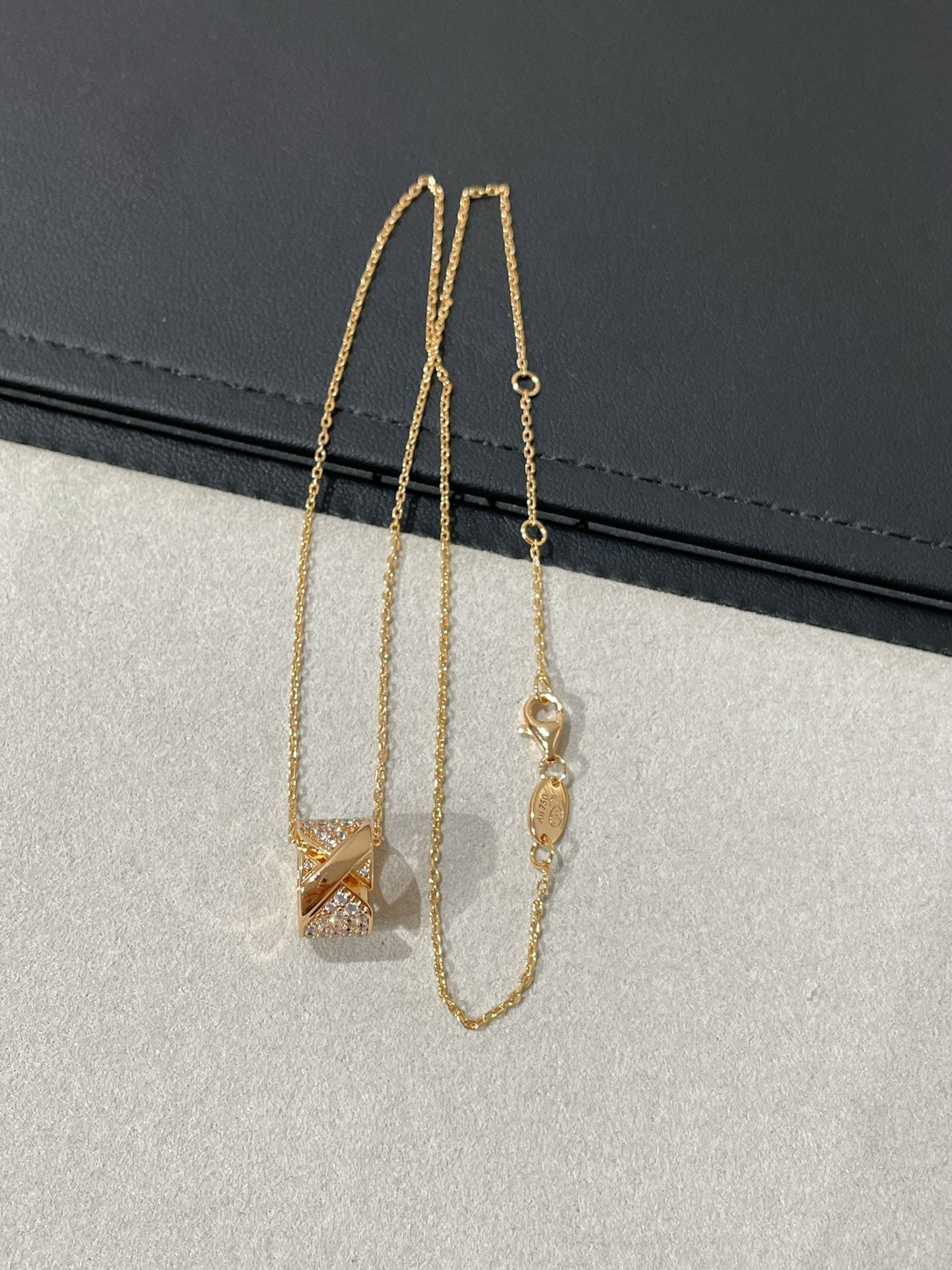[Azure Tears]LIENS EVIDENCE DIAMOND PAVED NECKLACE