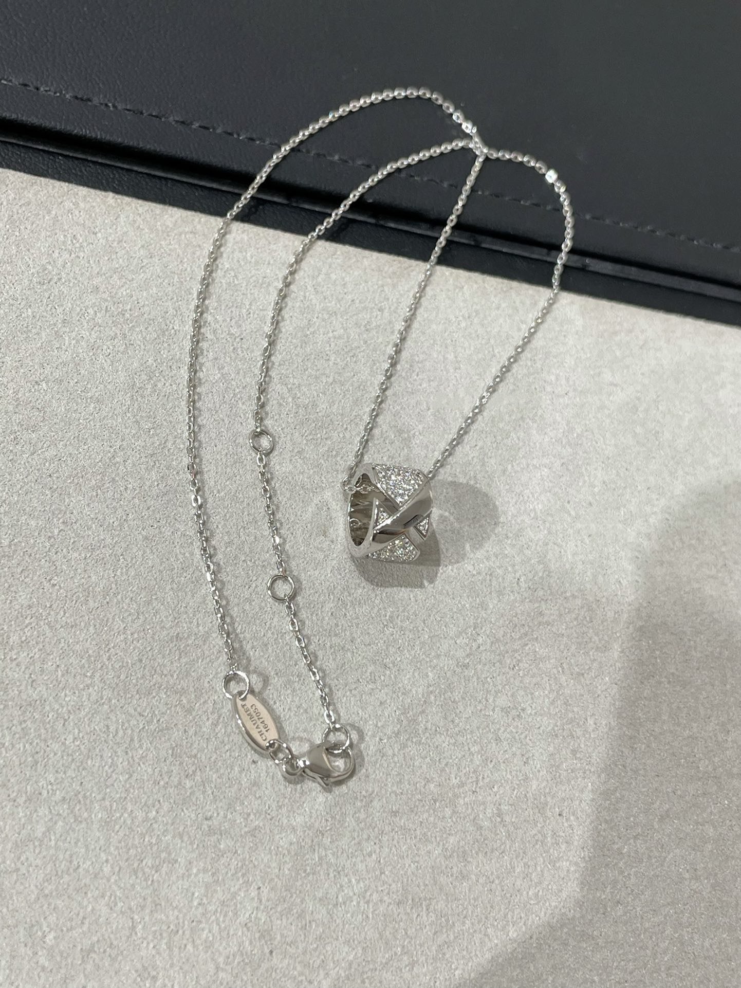[Azure Tears]LIENS EVIDENCE DIAMOND PAVED NECKLACE