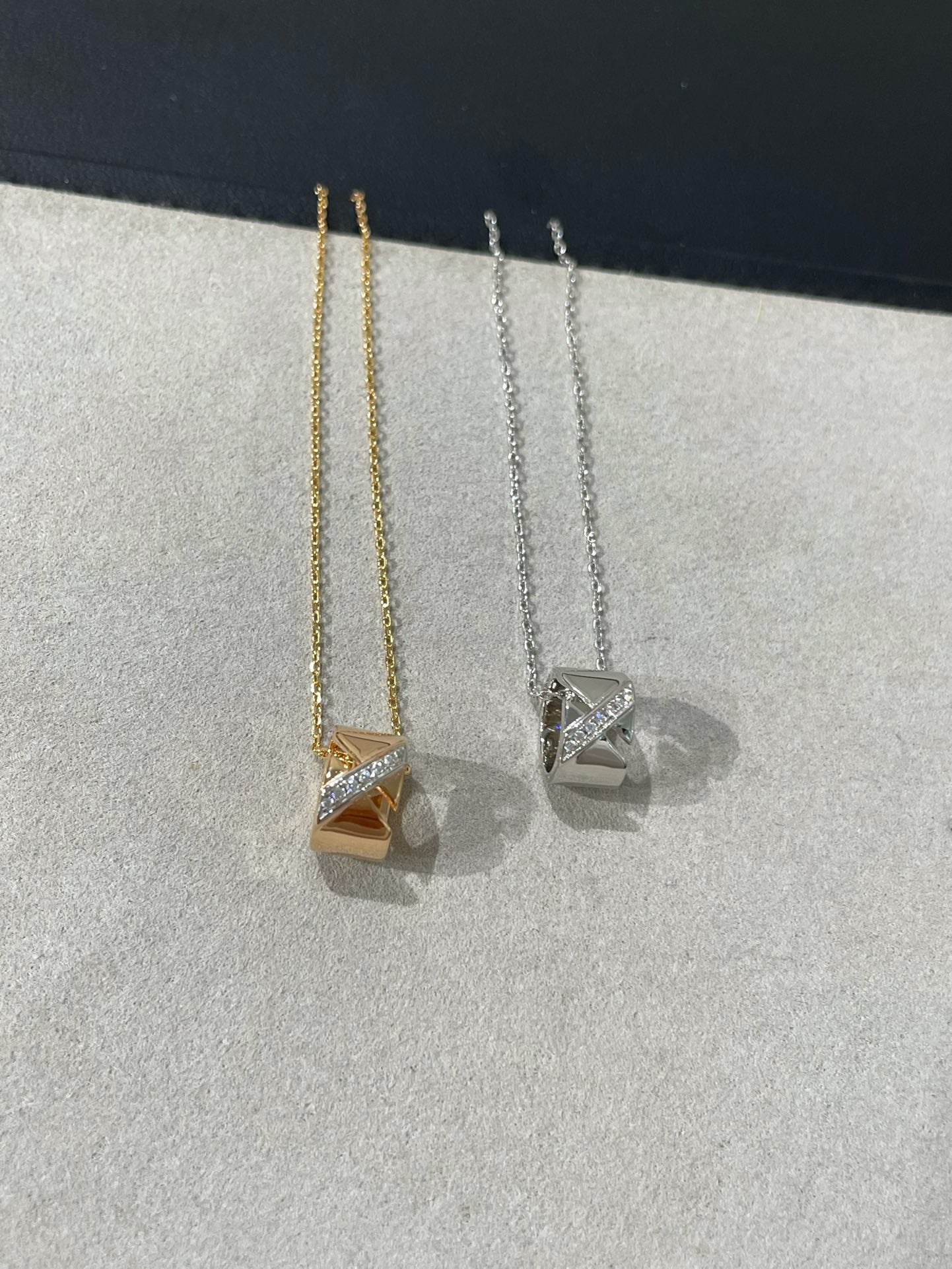 [Azure Tears]LIENS EVIDENCE DIAMOND NECKLACE