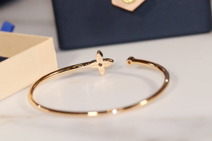 [Azure Tears]IDYLLE GOLD OPEN BRACELET DIAMOND PAVED