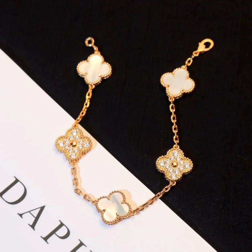 [Azure Tears]LUCKY CLOVER 5-MOTIF BRACELET - WHITE MOTHER-OF-PEARL COLLECTION