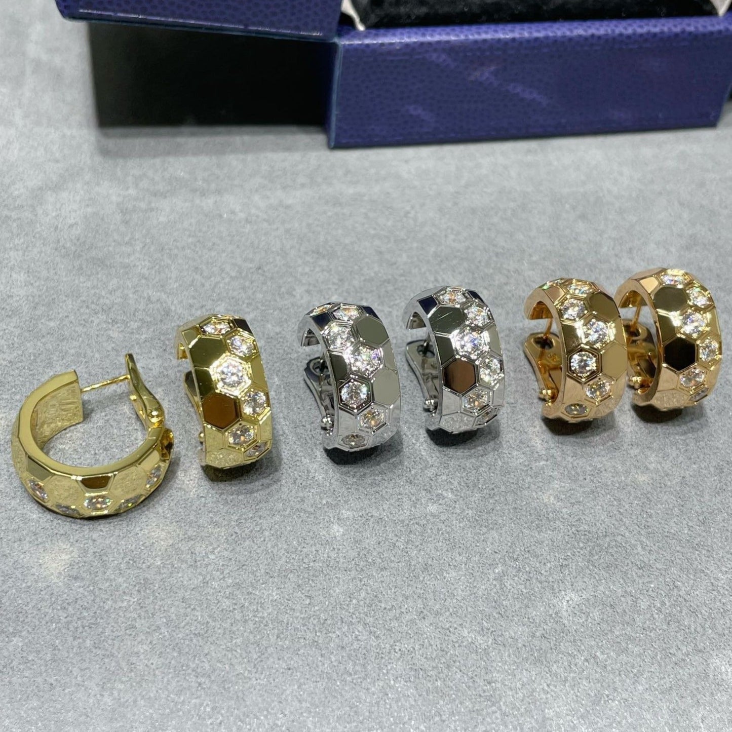 [Azure Tears]BEE LOVE DIAMOND HOOP EARRINGS