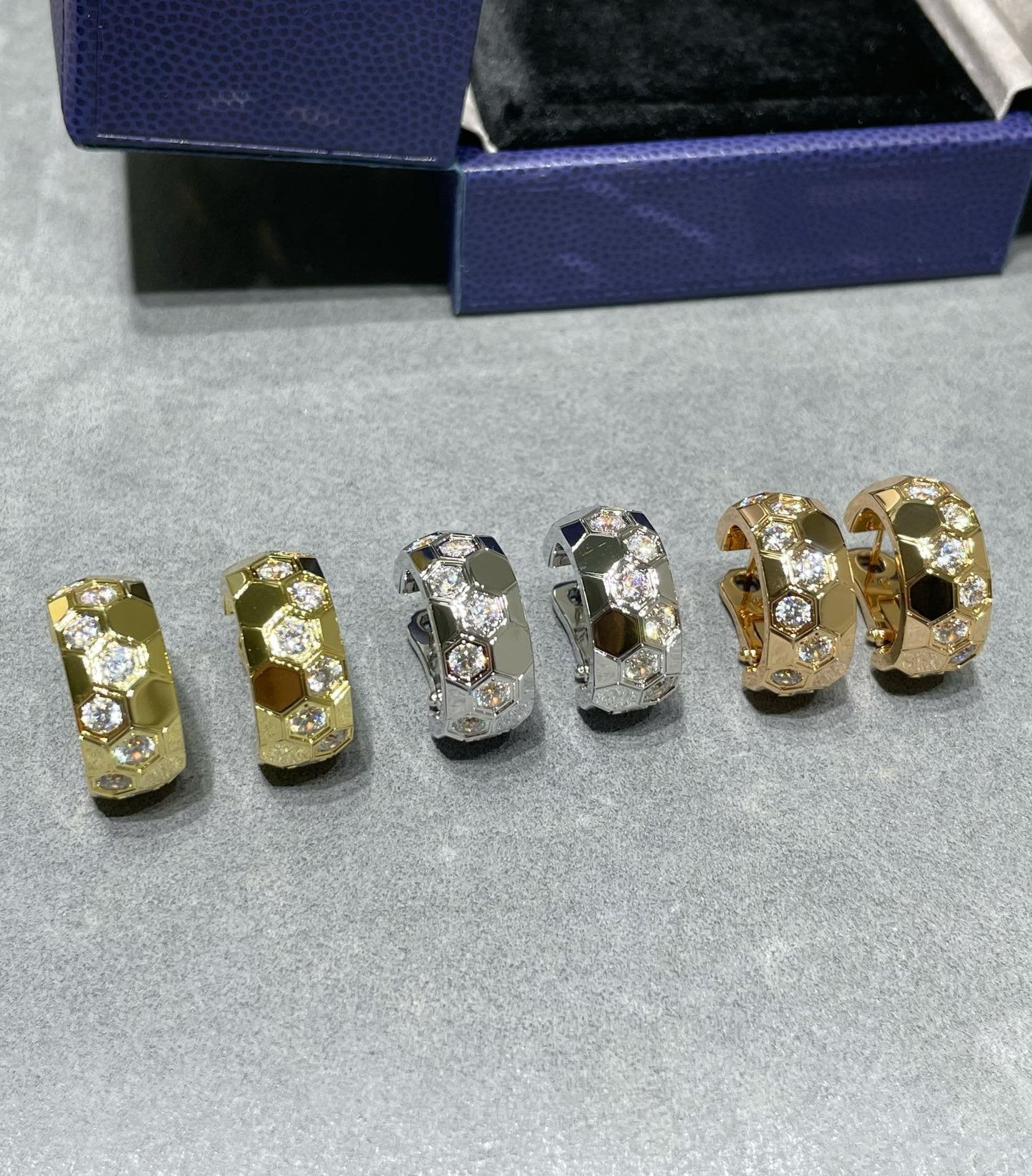[Azure Tears]BEE LOVE DIAMOND HOOP EARRINGS