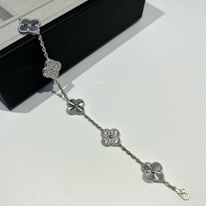 [Azure Tears]LUCKY CLOVER 5-MOTIF BRACELET - LASER COLLECTION