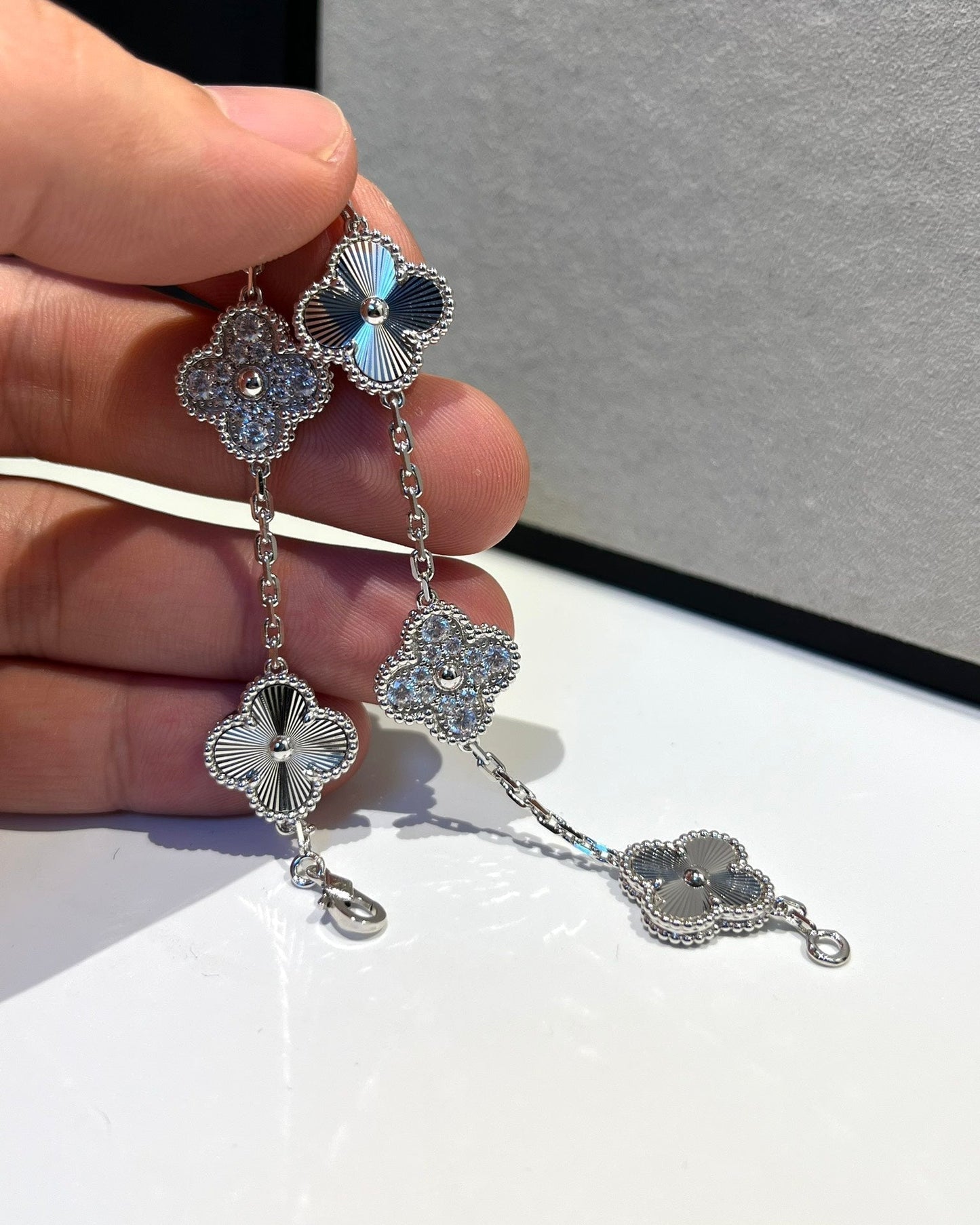 [Azure Tears]LUCKY CLOVER 5-MOTIF BRACELET - LASER COLLECTION