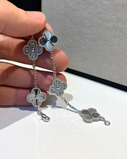 [Azure Tears]LUCKY CLOVER 5-MOTIF BRACELET - LASER COLLECTION