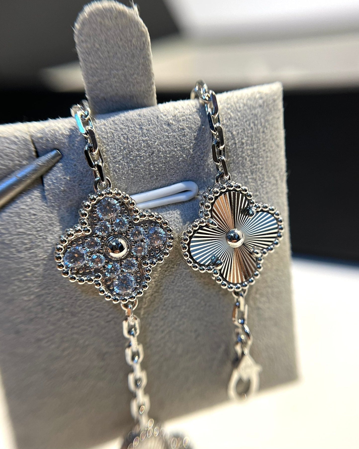 [Azure Tears]LUCKY CLOVER 5-MOTIF BRACELET - LASER COLLECTION