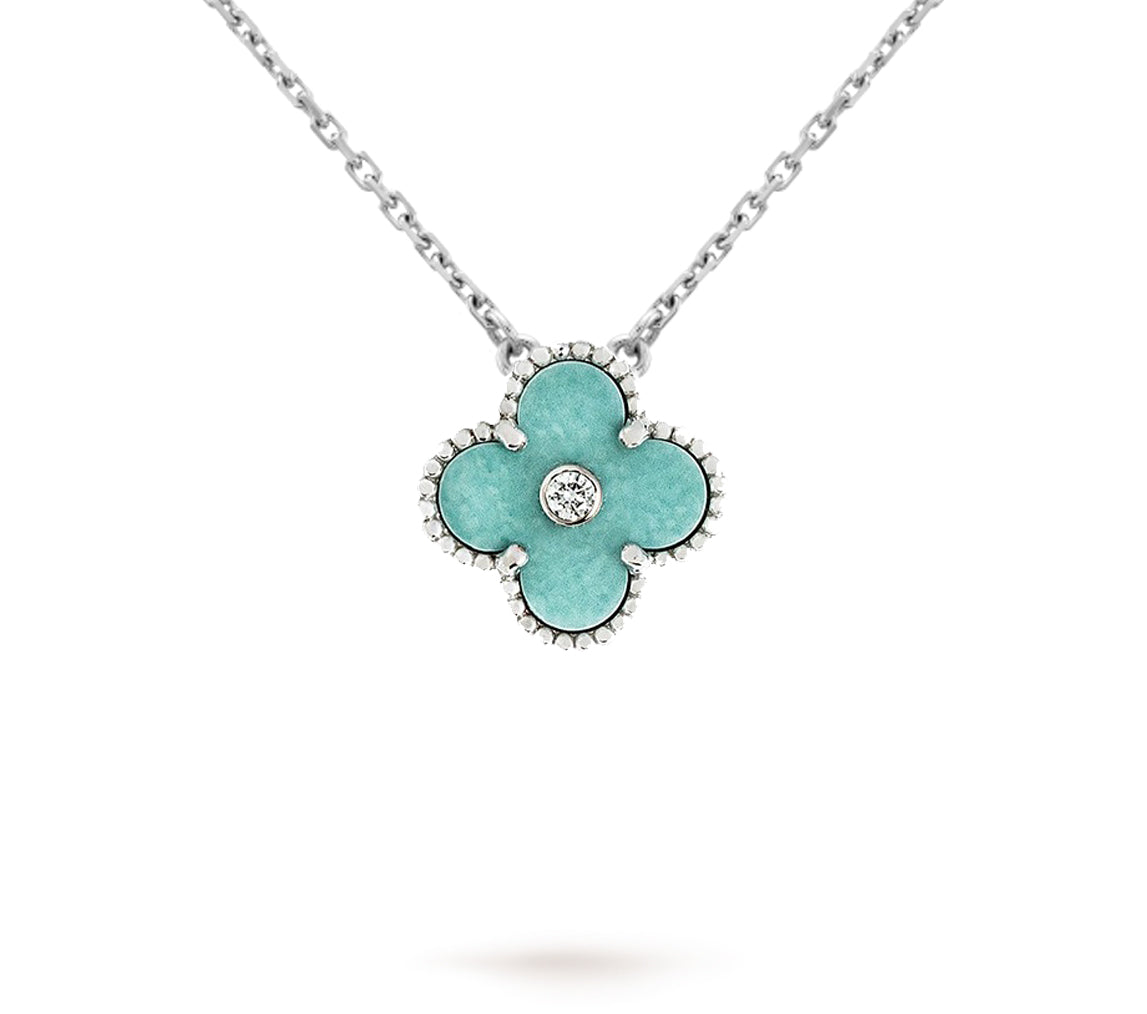 [Azure Tears]LIMITED EDITION CHRISTMAS CLOVER FLOWER NECKLACE - 15MM ANNUAL COLLECTIBLE PENDANT