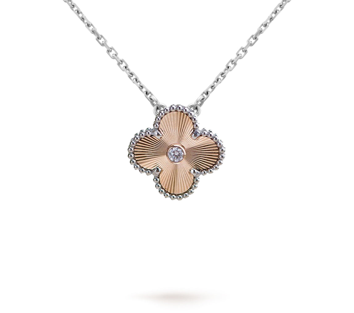 [Azure Tears]LIMITED EDITION CHRISTMAS CLOVER FLOWER NECKLACE - 15MM ANNUAL COLLECTIBLE PENDANT