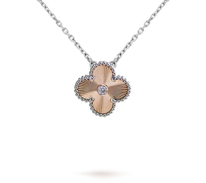 [Azure Tears]LIMITED EDITION CHRISTMAS CLOVER FLOWER NECKLACE - 15MM ANNUAL COLLECTIBLE PENDANT