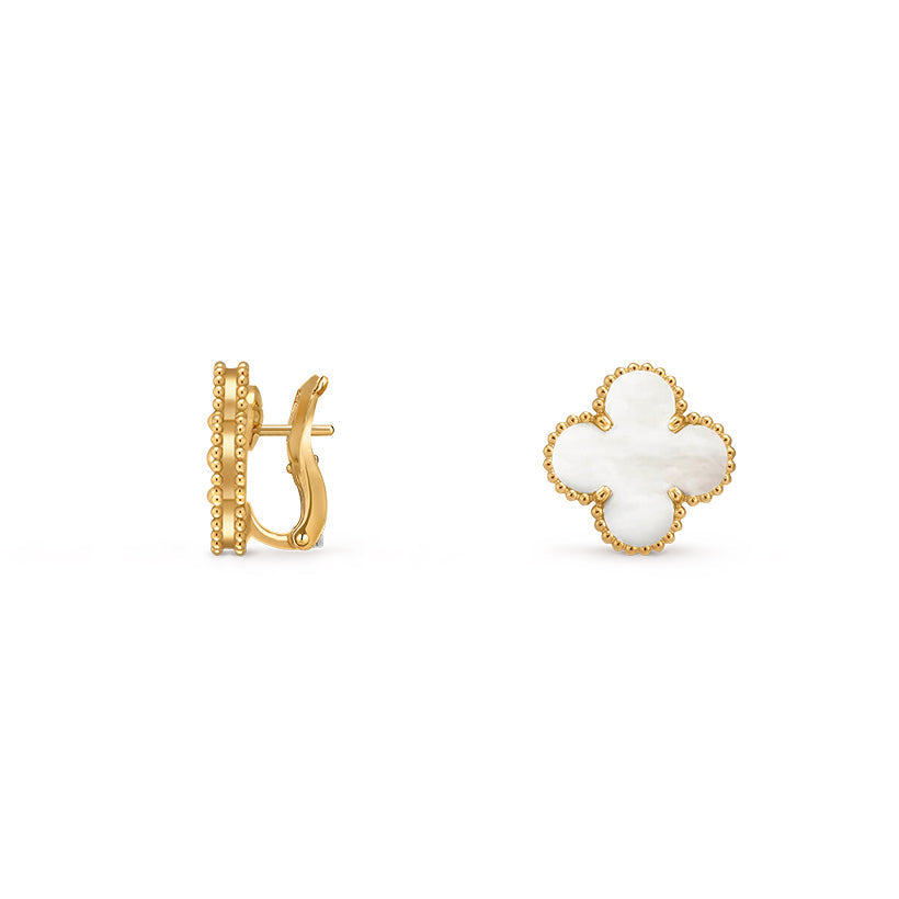 [Azure Tears]15MM CLOVER FLOWER STUD EARRINGS GOLD COLLECTION