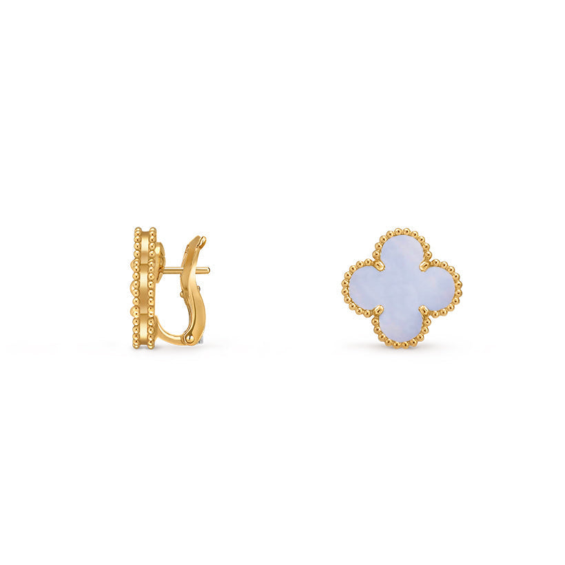 [Azure Tears]15MM CLOVER FLOWER STUD EARRINGS GOLD COLLECTION