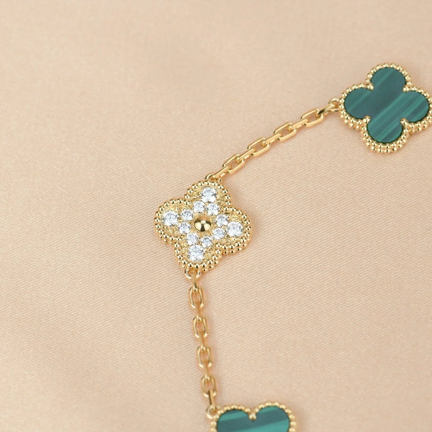 [Azure Tears]LUCKY CLOVER 5-MOTIF BRACELET - MALACHITE COLLECTION