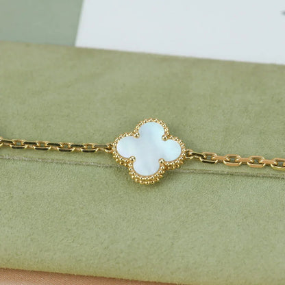 [Azure Tears]LUCKY CLOVER 5-MOTIF BRACELET - WHITE MOTHER-OF-PEARL COLLECTION