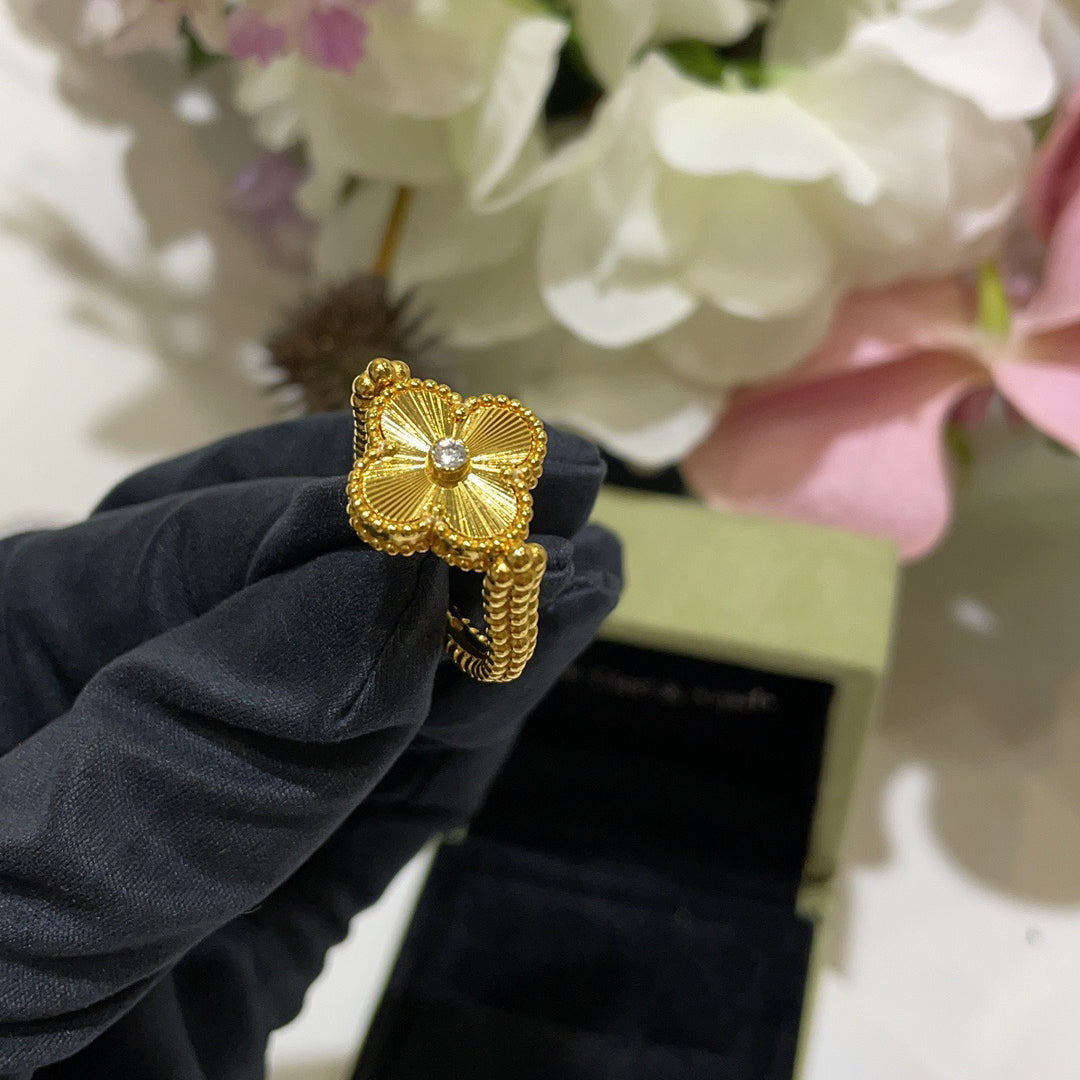 [Azure Tears]LUCKY CLOVER GOLD REVERSIBLE RING